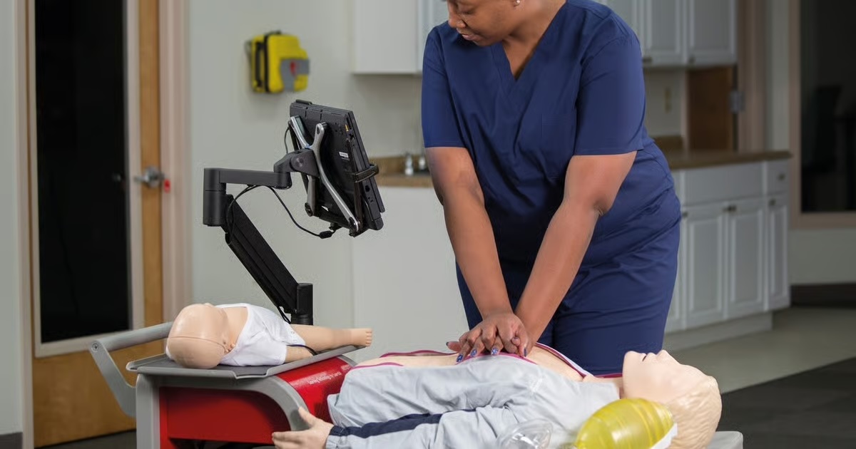 CPR compressions during RQI training