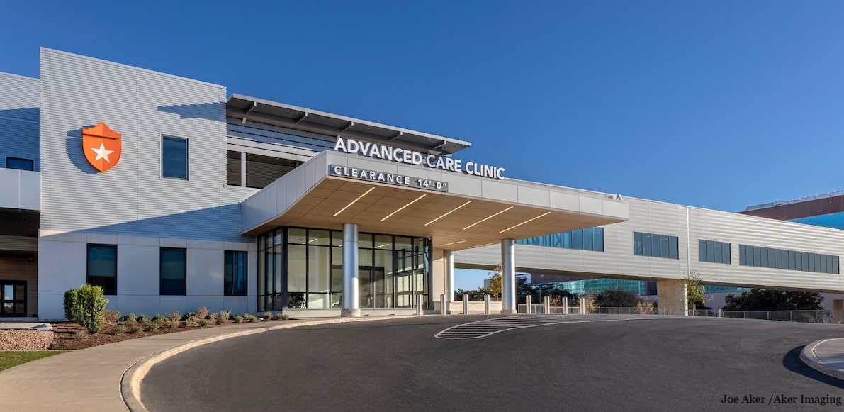 Advanced Care Clinic Front Entrance Photo