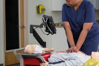 CPR compressions during RQI training